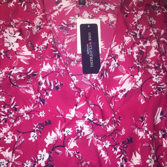 One Clothing Los Angeles  B L O U S E - Picture 4 of 8